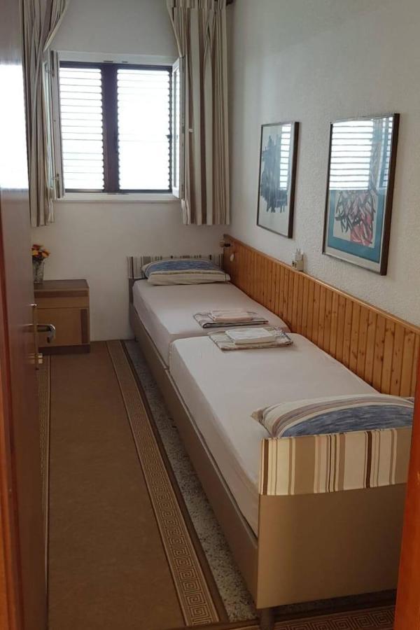 Apartments By The Sea Pisak, Omis - 1018 Bagian luar foto